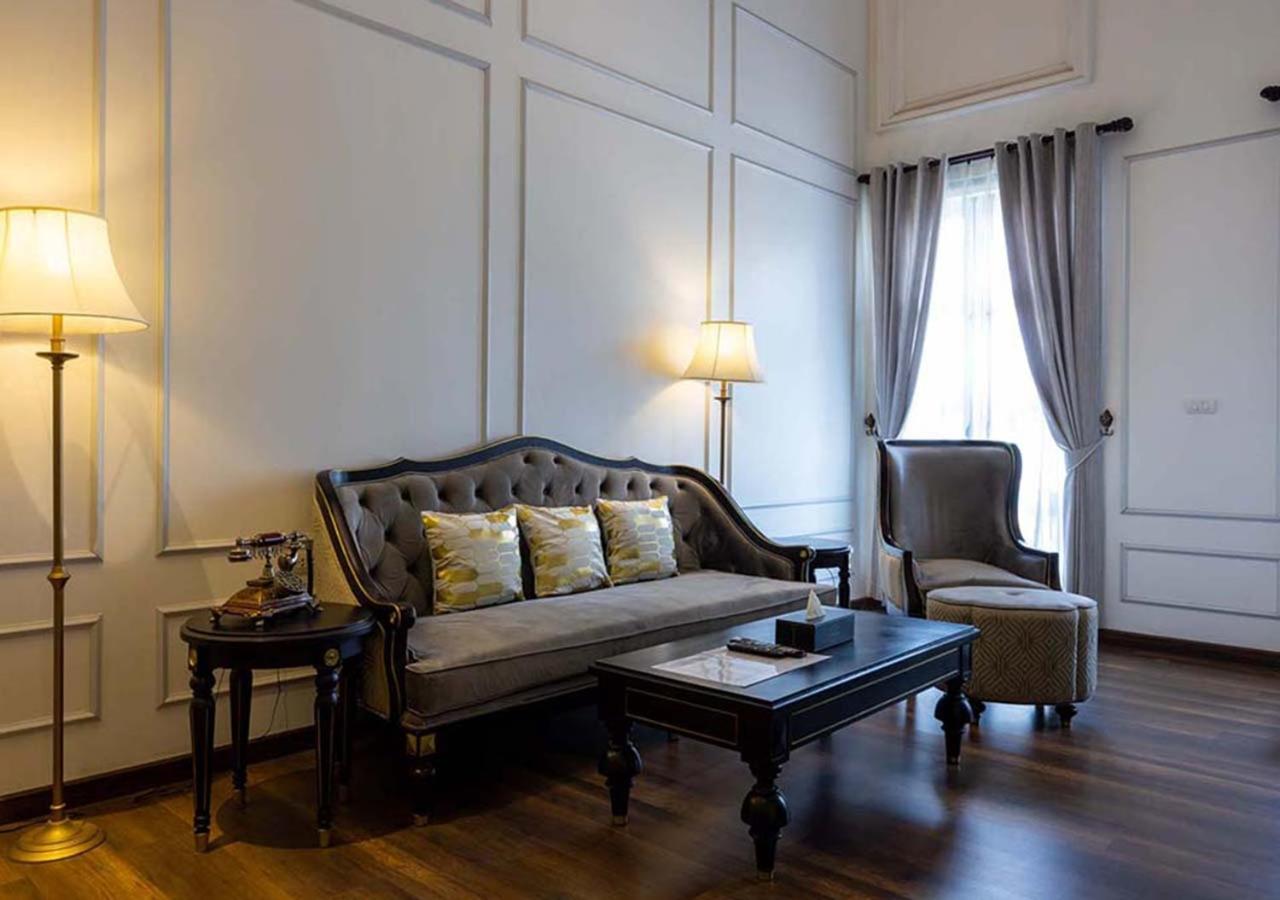 Le Thatluang D'Or Boutique Hotel Виентиане Екстериор снимка